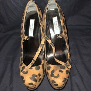 Simply Vera Vera Wang Leopard print heals